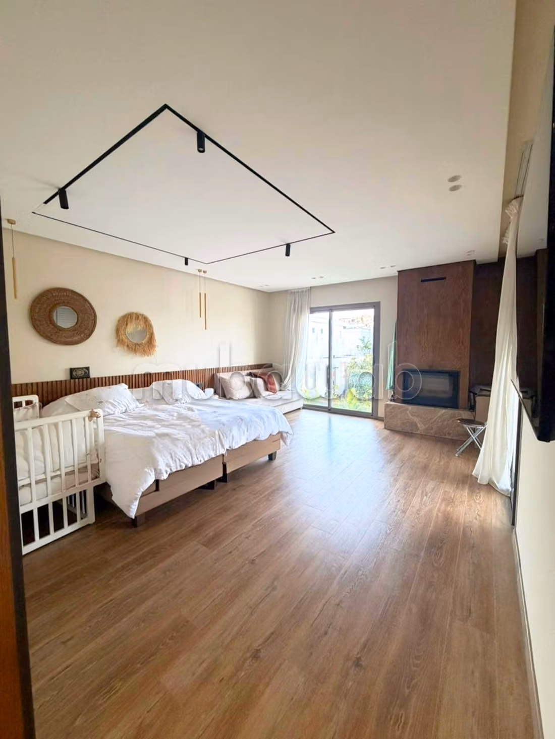 Villa vide de Prestige à Louer – Hay Riad, Rabat