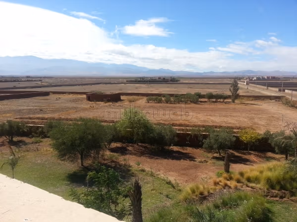 Terrain à vendre 800m² à Route de l’Ourika