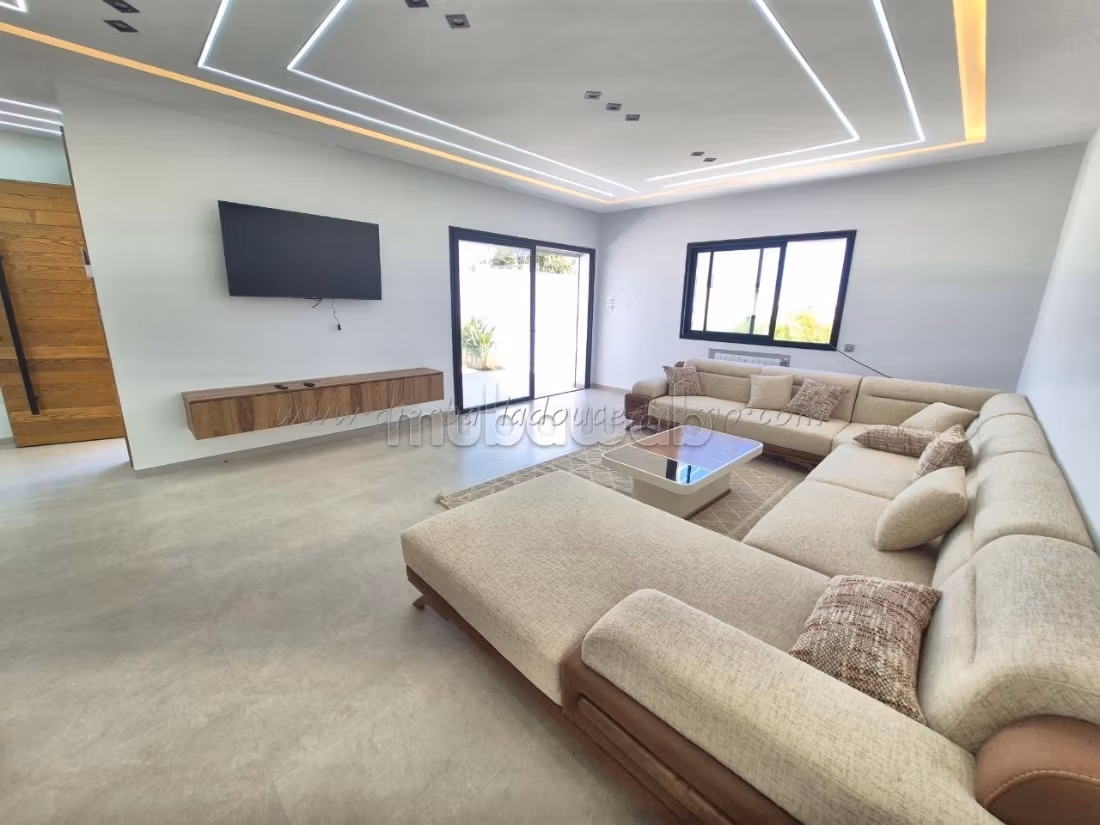 Affitto vacanze bella casa S4 ad Aghir