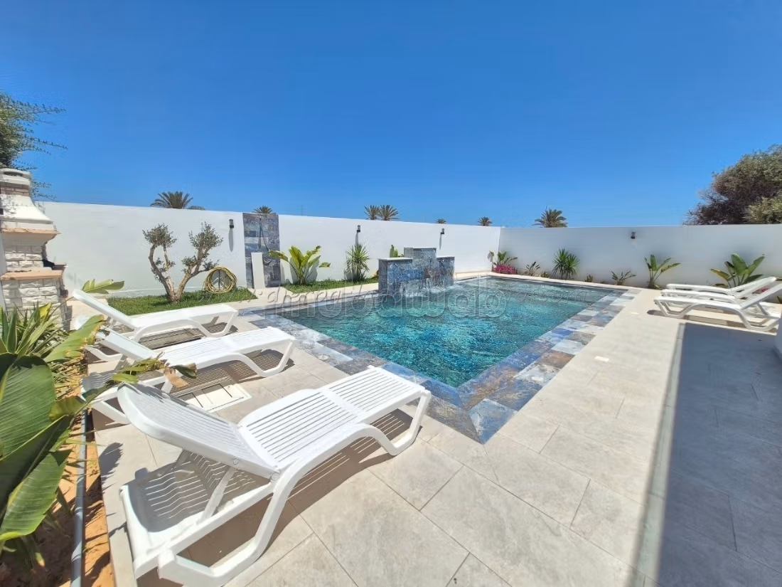 Affitto vacanze bella casa S4 ad Aghir