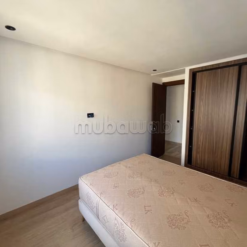 Appartement à Louer de 72.0 m² à Casablanca, Belvedere Roches Noires — 3