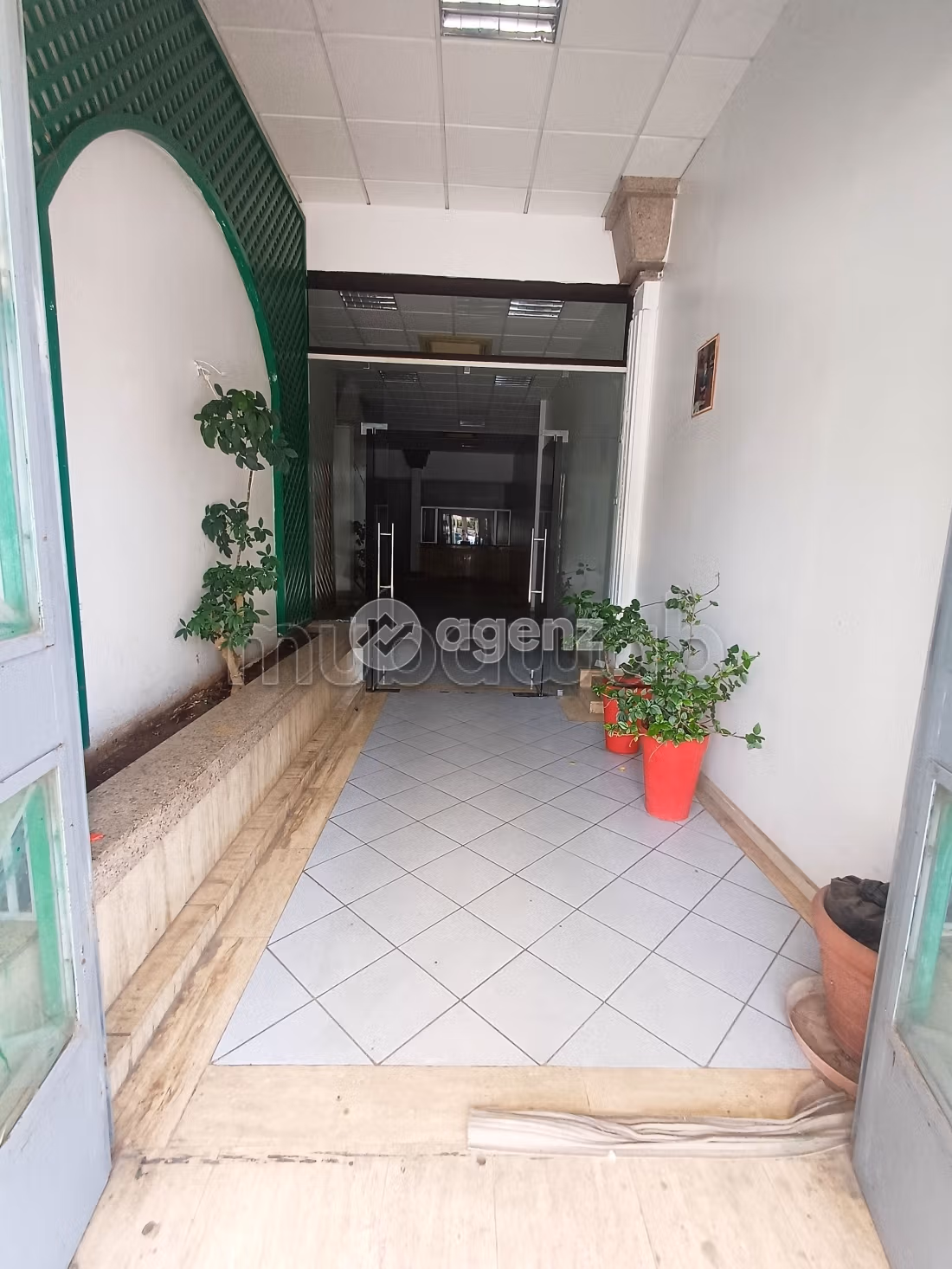 Winkel te koop 190 m² Anders Benslimane
