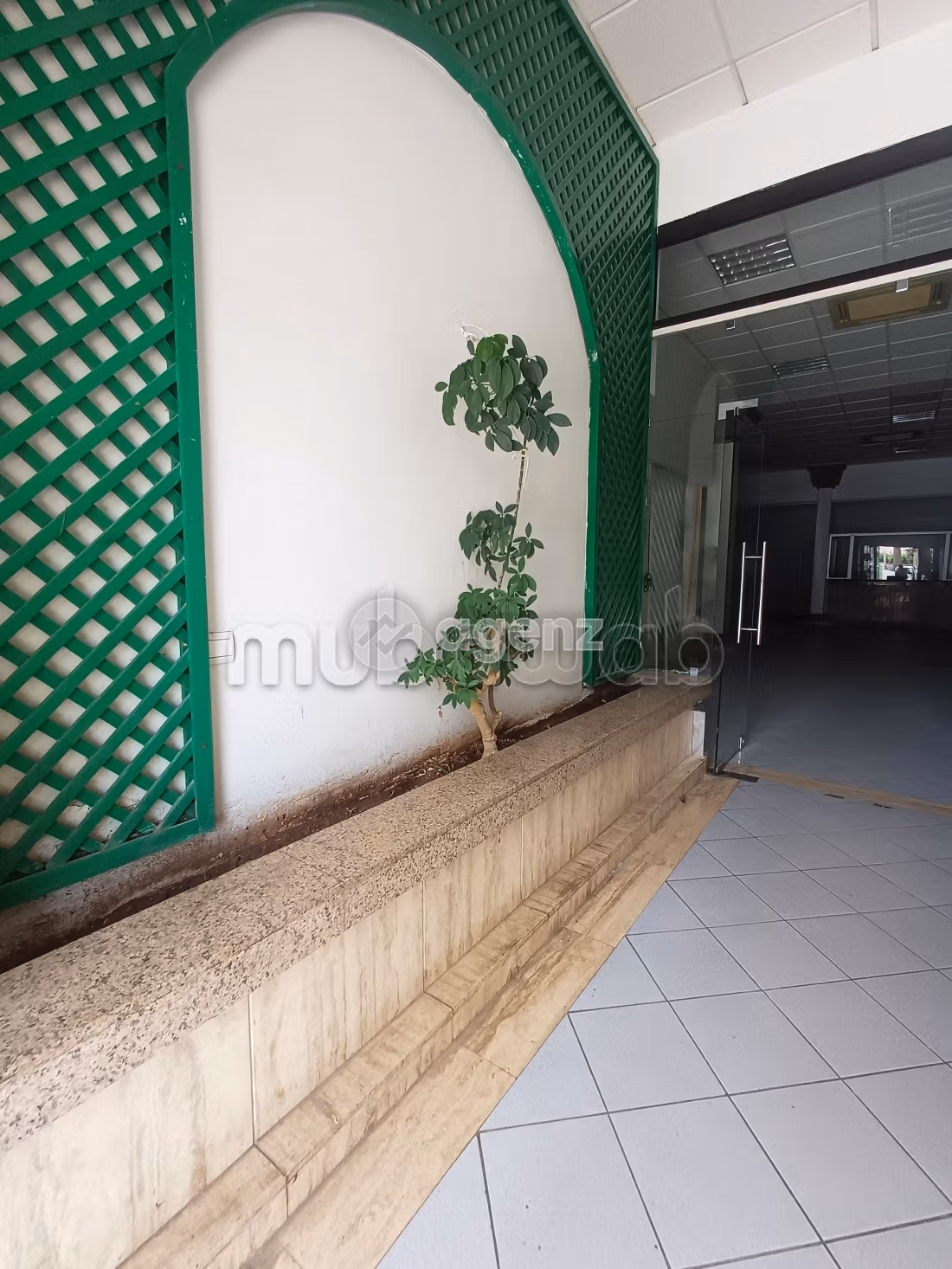 Winkel te koop 190 m² Anders Benslimane