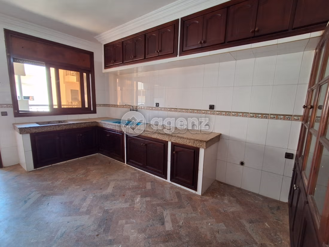Appartement à vendre 97 m², 2 chambres Hssaine Salé