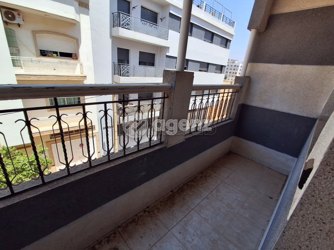 Appartement à vendre 97 m², 2 chambres Hssaine Salé