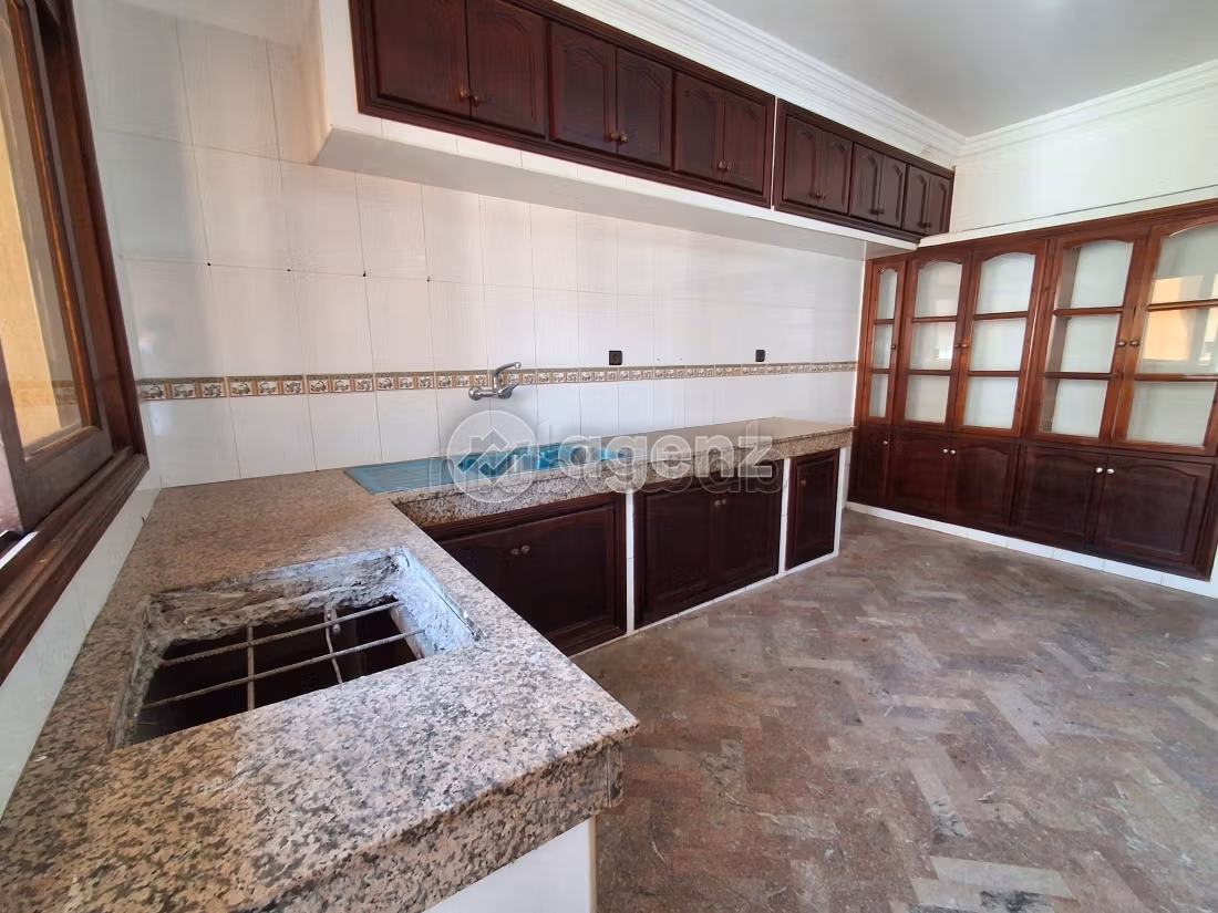 Appartement à vendre 97 m², 2 chambres Hssaine Salé