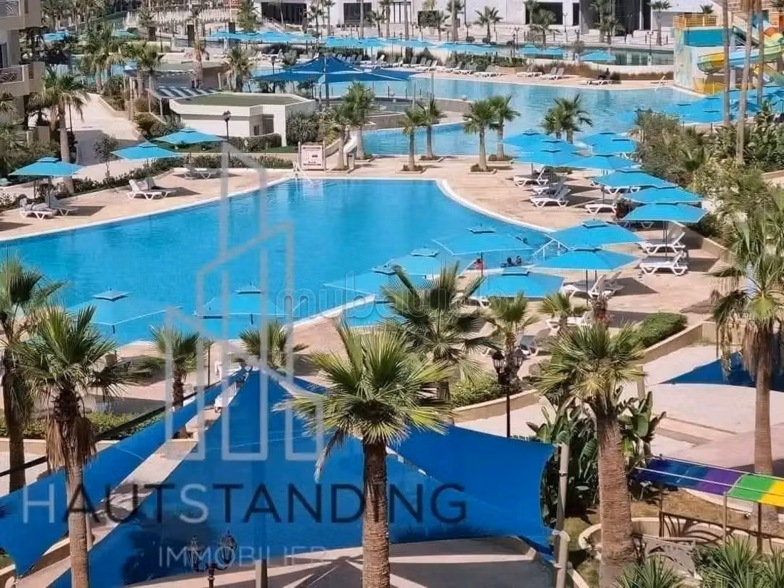 Luxurious S2 apartment with pools for vacation