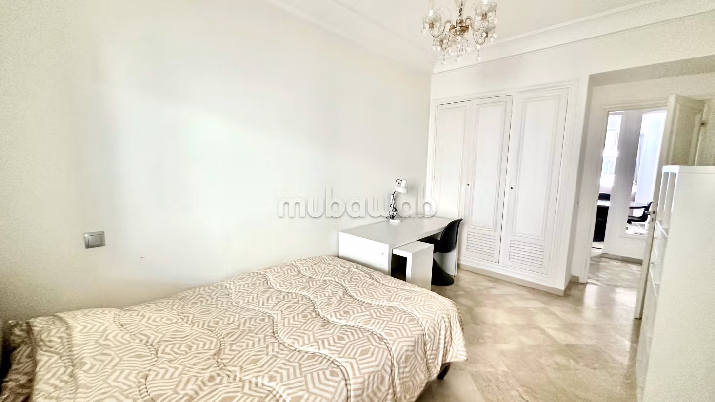 Appartement 141 m² à Bourgogne Est — 13
