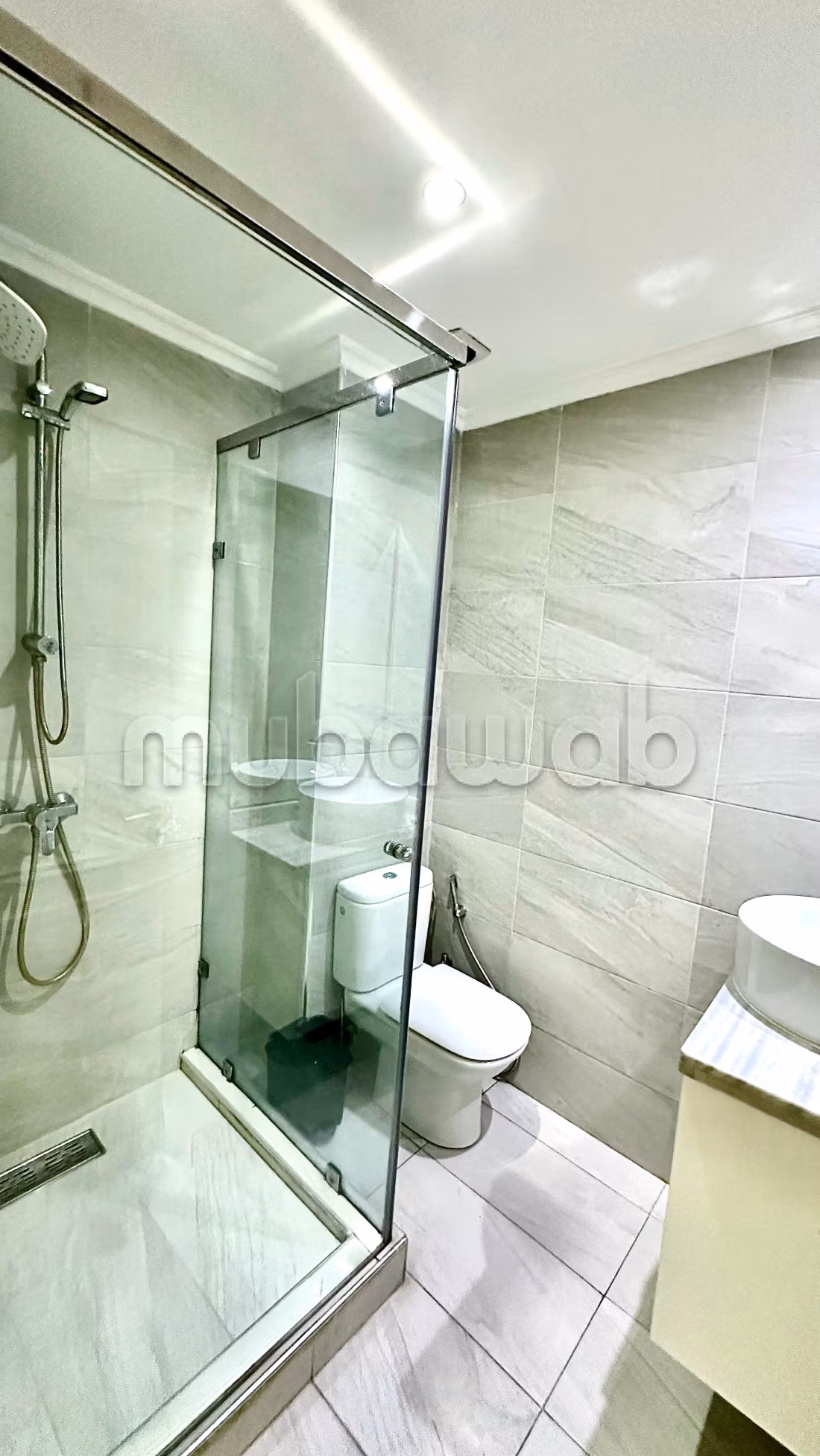 Appartement 141 m² à Bourgogne Est — 18
