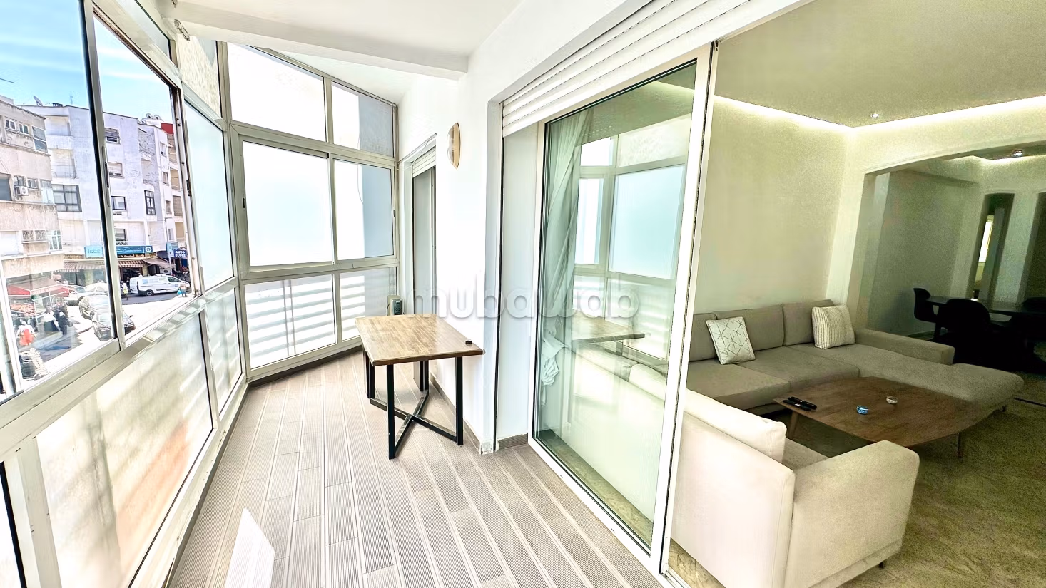 Superbe appartement à vendre à Bourgogne Est. 
3 chambres ag... - Mehr