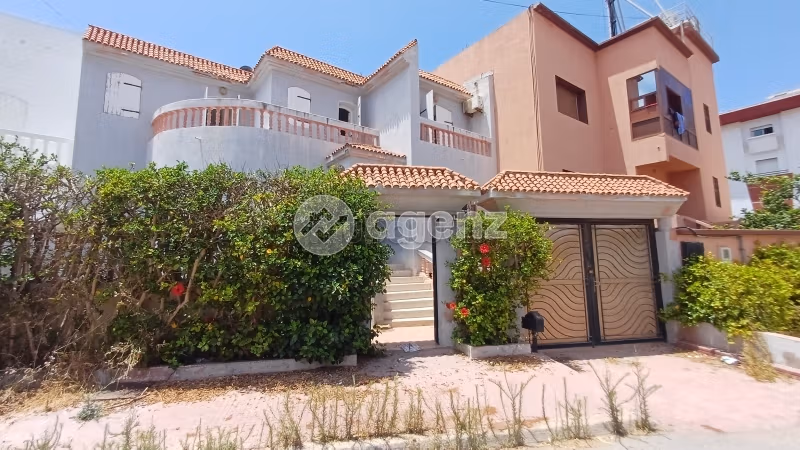 Villa à vendre 223 m², 7 chambres Autre Moahmmedia