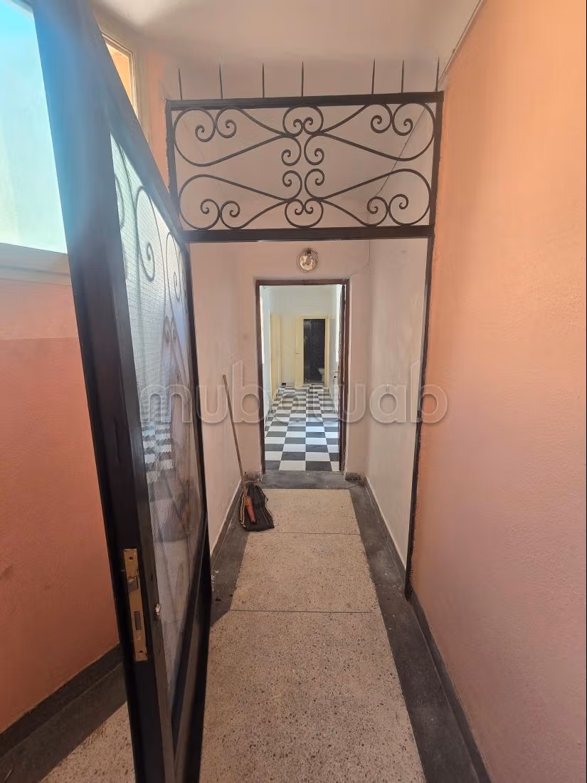Appartement Vide Hypothèque ou Location — 2