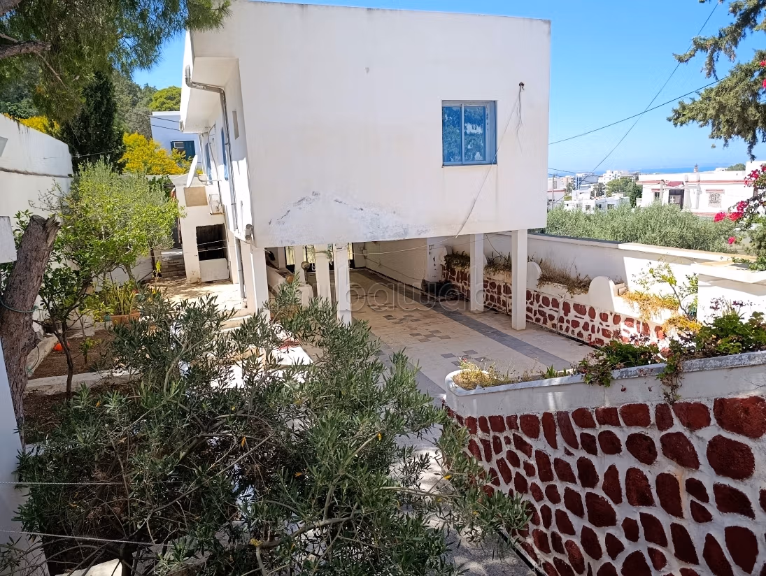 In vendita Casa con studio indipendente a Hammam Lif