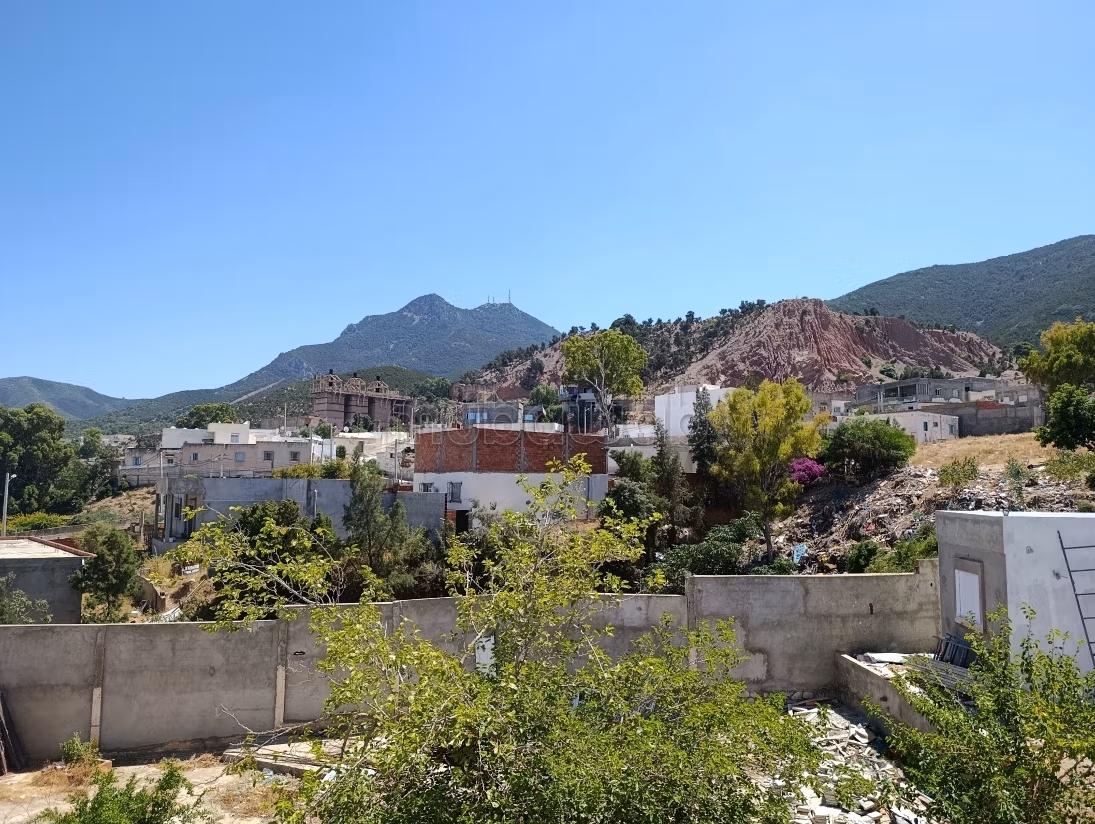 In vendita Casa con studio indipendente a Hammam Lif