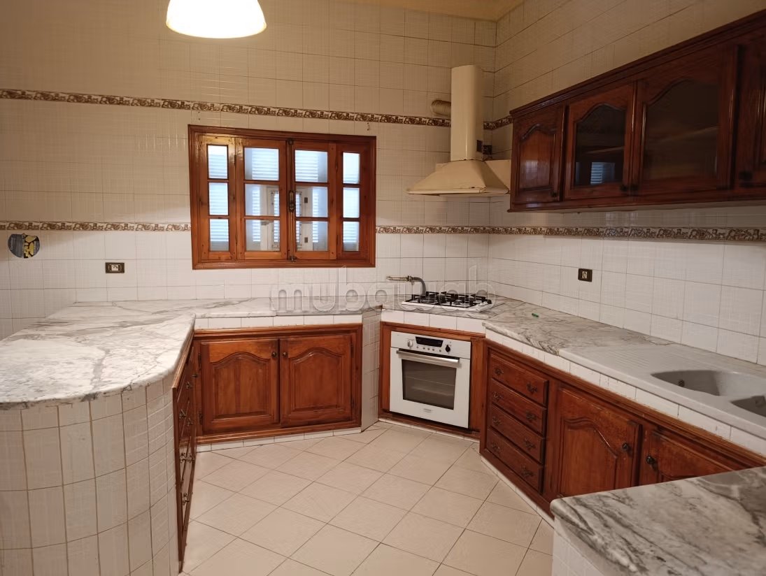 In vendita Casa con studio indipendente a Hammam Lif
