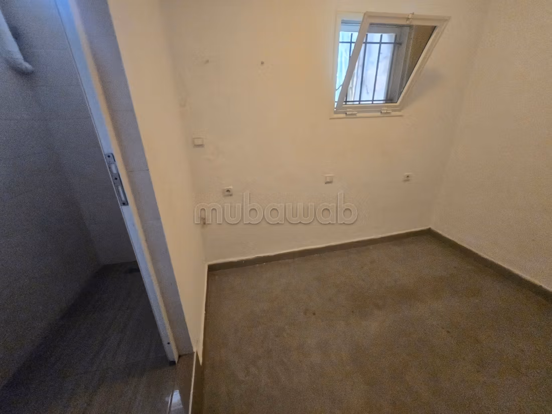 Casa di lusso in affitto ad Ain Diab. 5 camere confortevoli. Bellissima terrazza e giardino