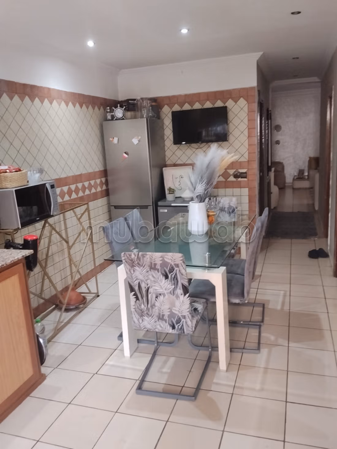 Large bright apartment