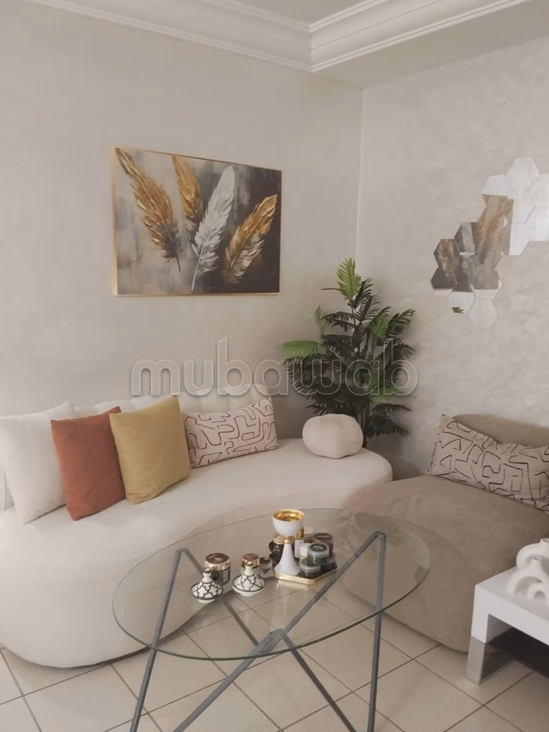 Large bright apartment