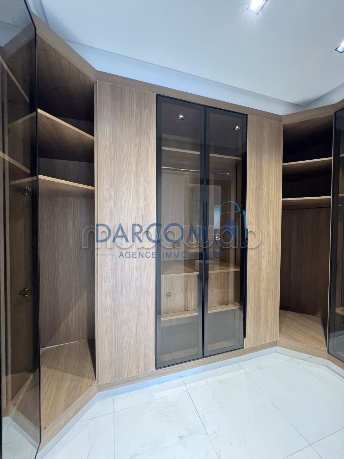 Triplex neuf de 241,5 m² aux Jardins de Carthage