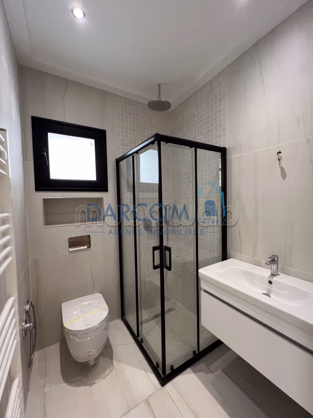 Triplex neuf de 241,5 m² aux Jardins de Carthage