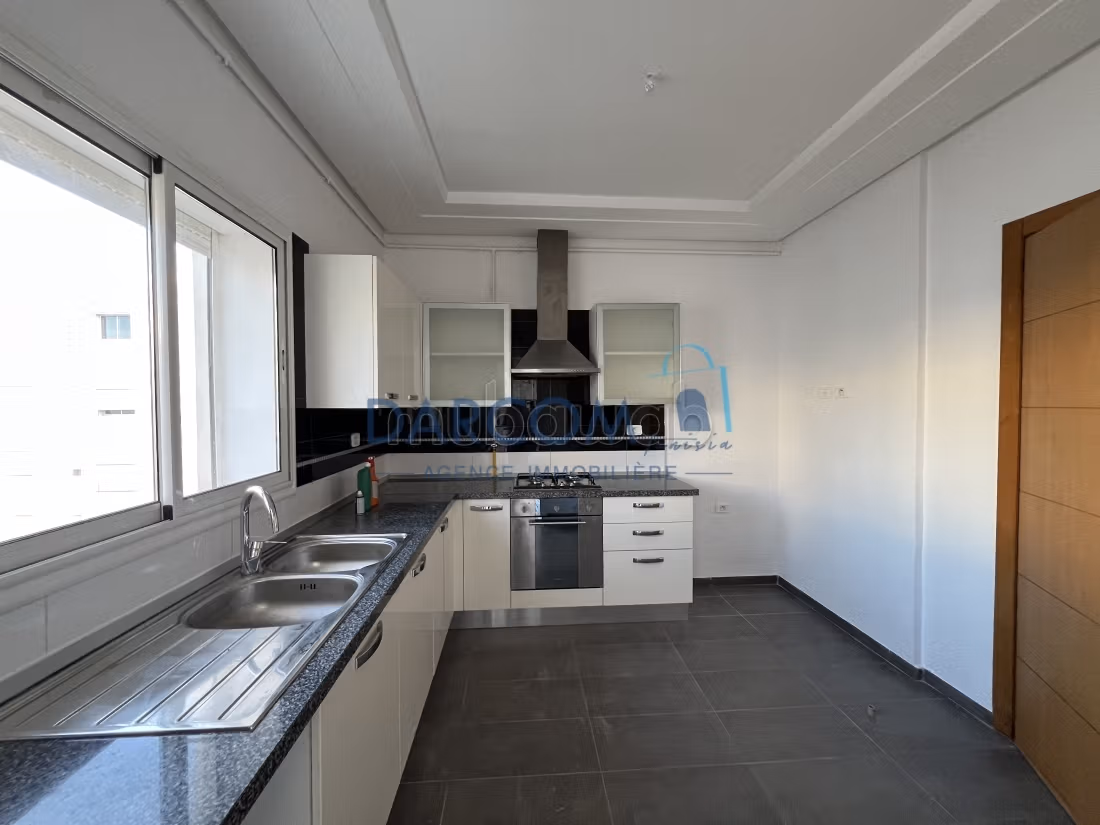À vendre s2 aux Jardins de Carthage