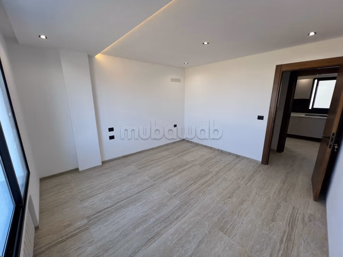 Apartment for sale. Total area 97 m². Reinforced door, security