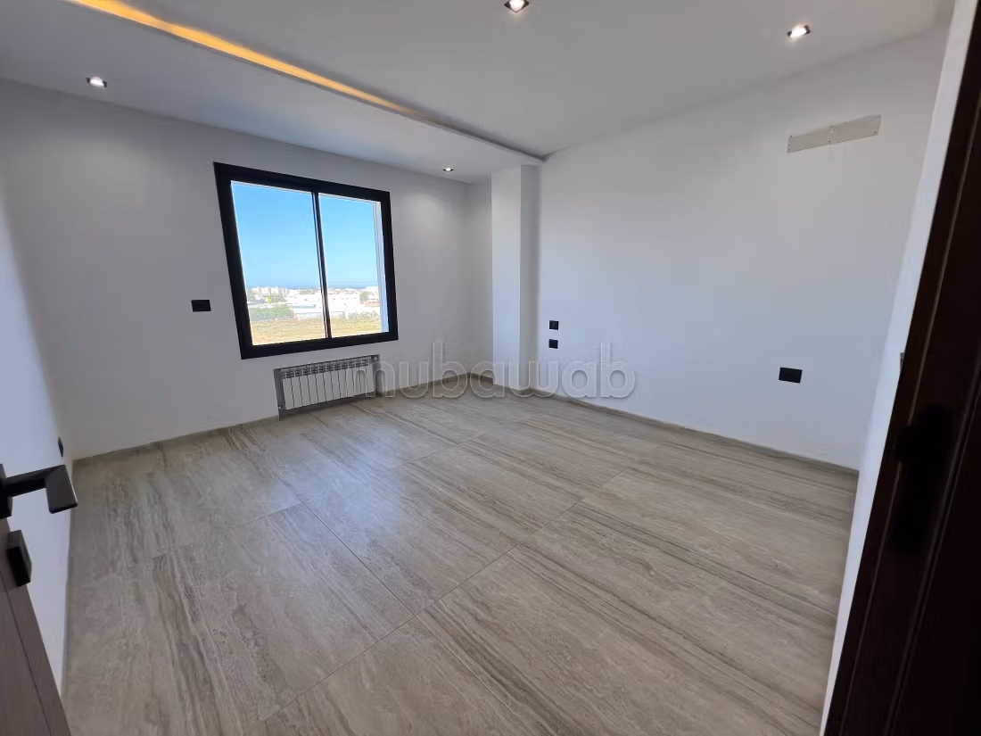 Apartment for sale. Total area 97 m². Reinforced door, security