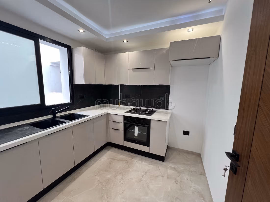 Apartment for sale. Total area 97 m². Reinforced door, security