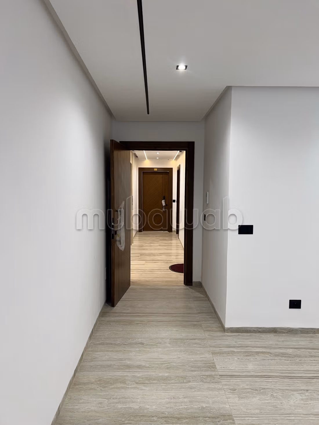 Apartment for sale. Total area 97 m². Reinforced door, security
