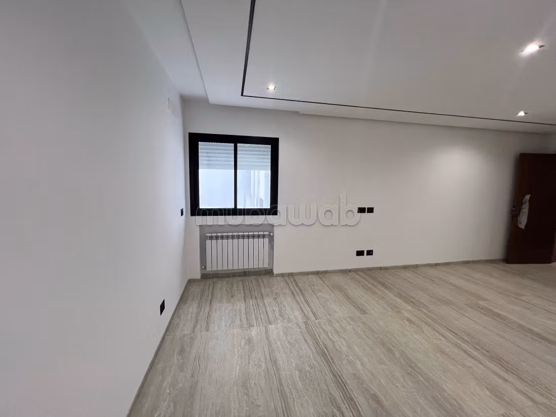 Apartment for sale. Total area 97 m². Reinforced door, security