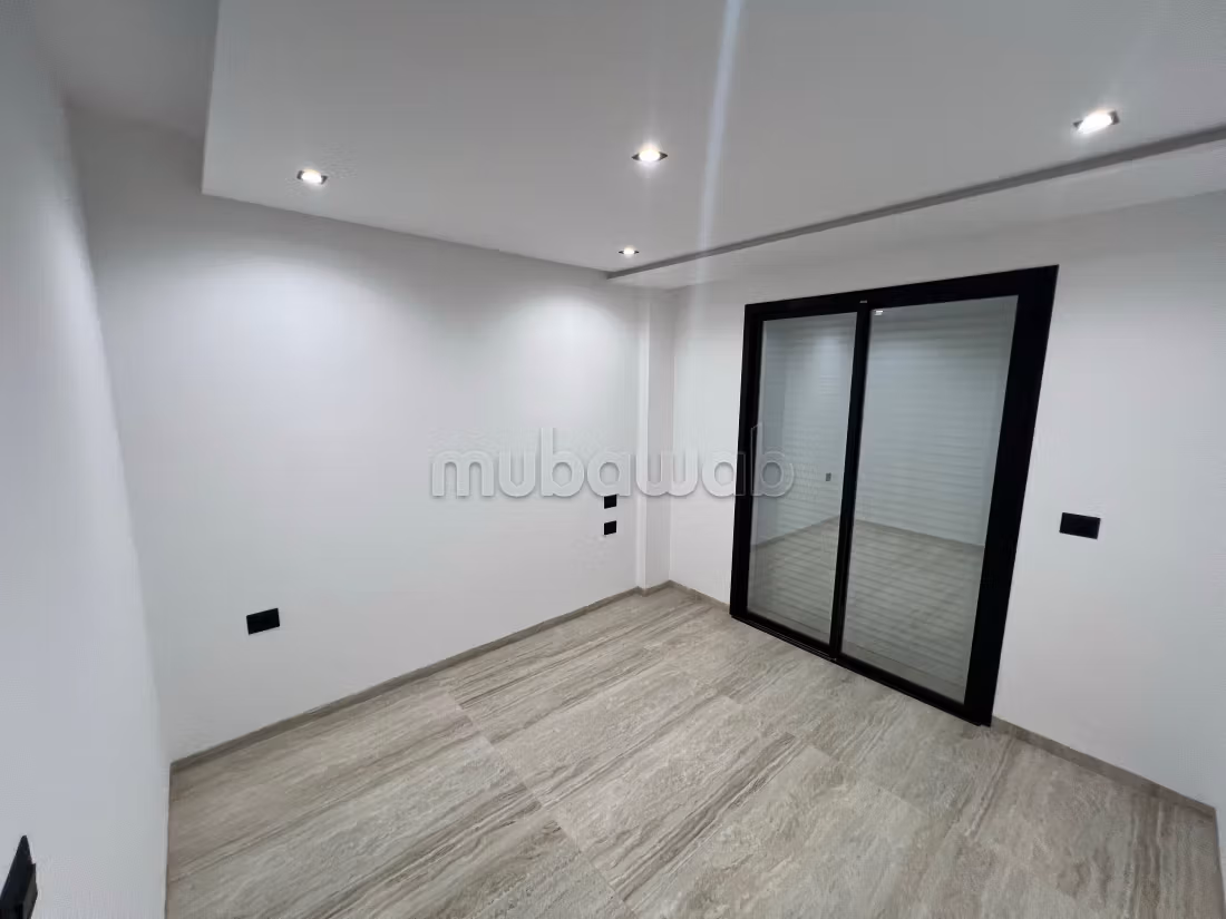 Apartment for sale. Total area 97 m². Reinforced door, security