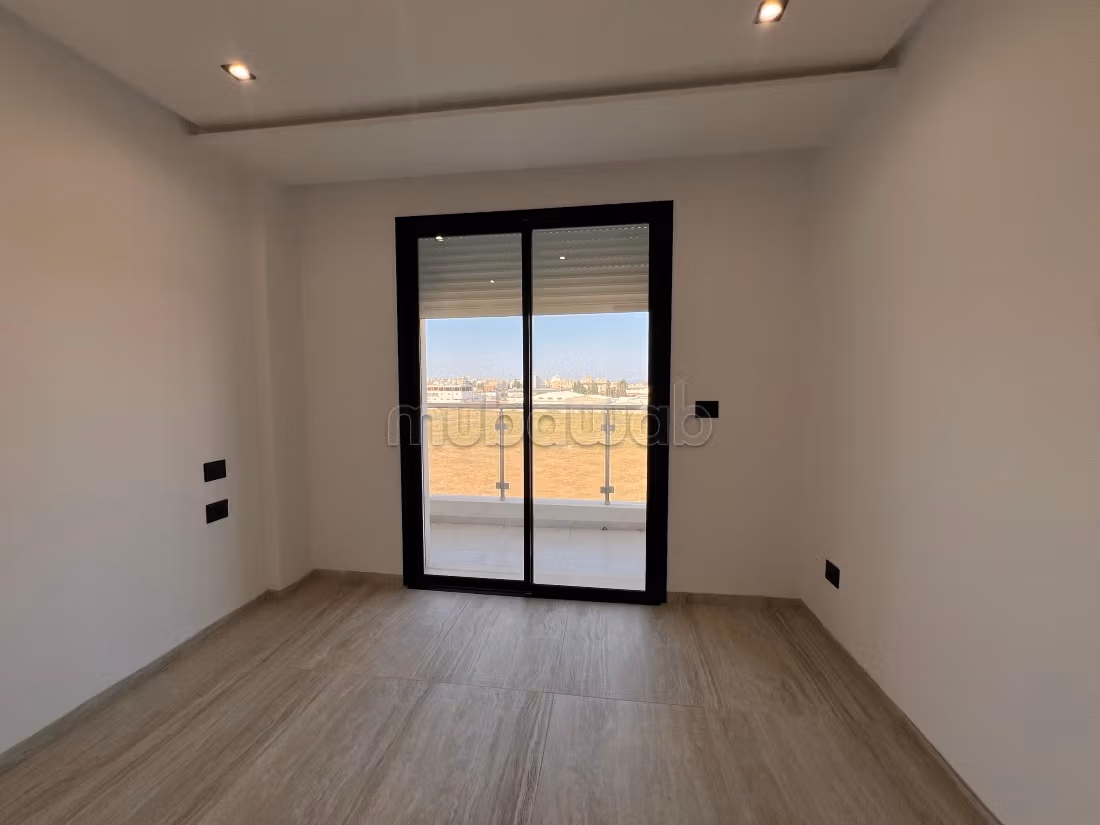 Apartment for sale. Total area 97 m². Reinforced door, security