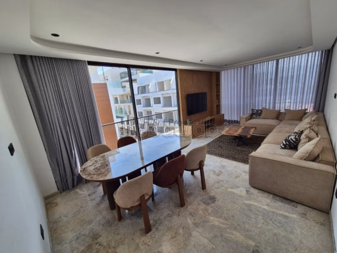 T4 meuble de 156 m2 terrasse 3 chambres