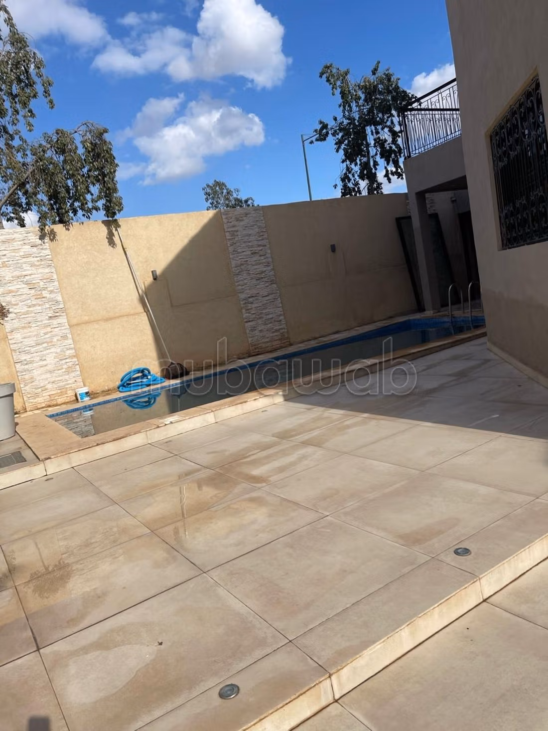 LOCATION Villa 3 chambres vide 400 m2 
Targa