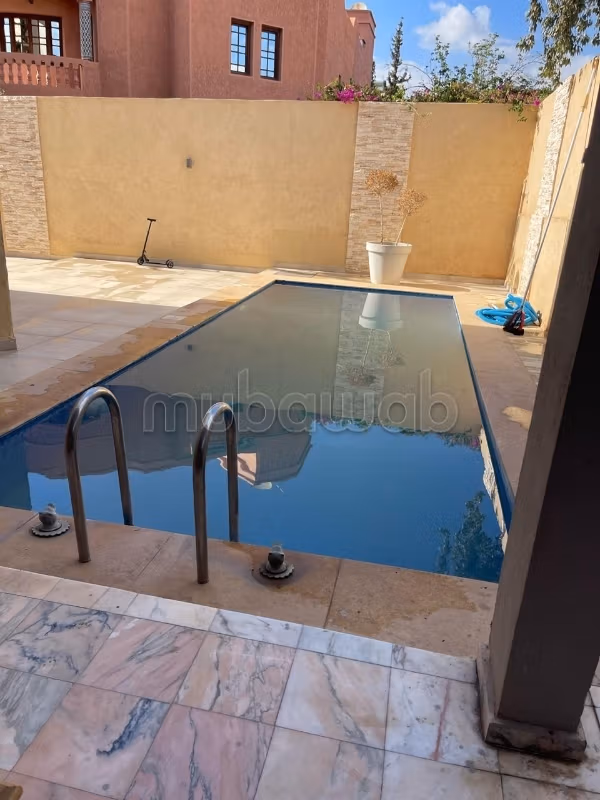 POSIZIONE Villa 3 camere vuota 400 m² Targa