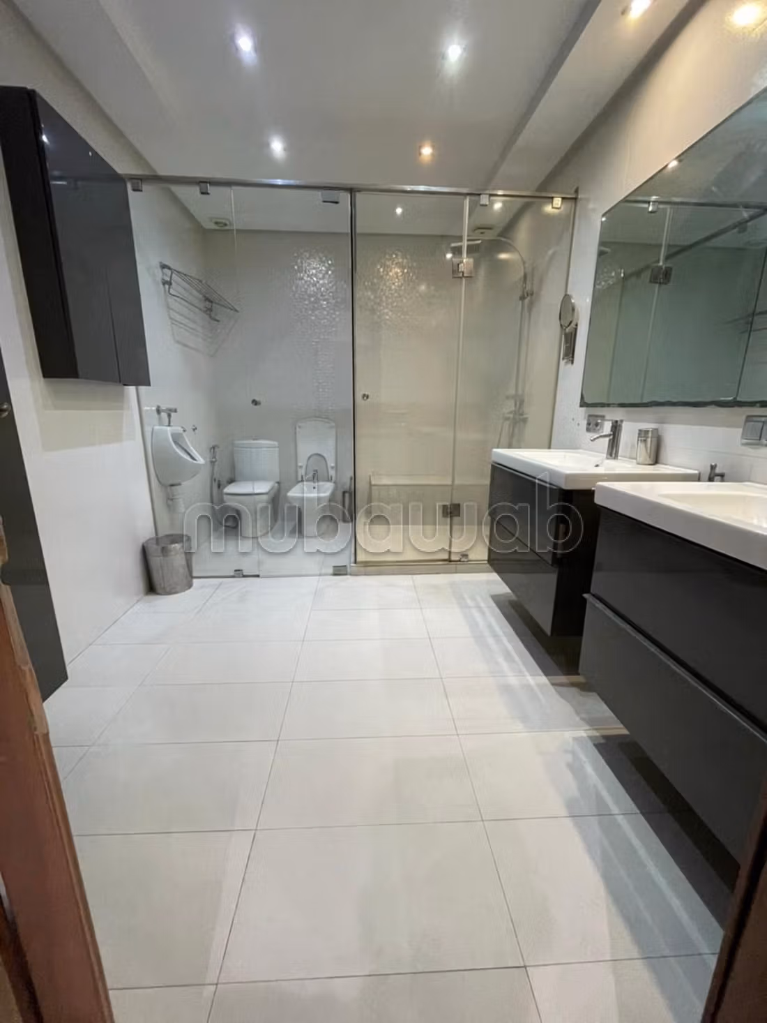 Appartement 242 m² à Les Hôpitaux — 14