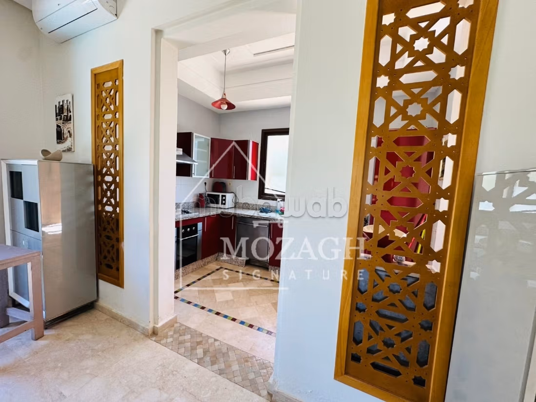 Magnificent single-story villa with pool in a residential complex