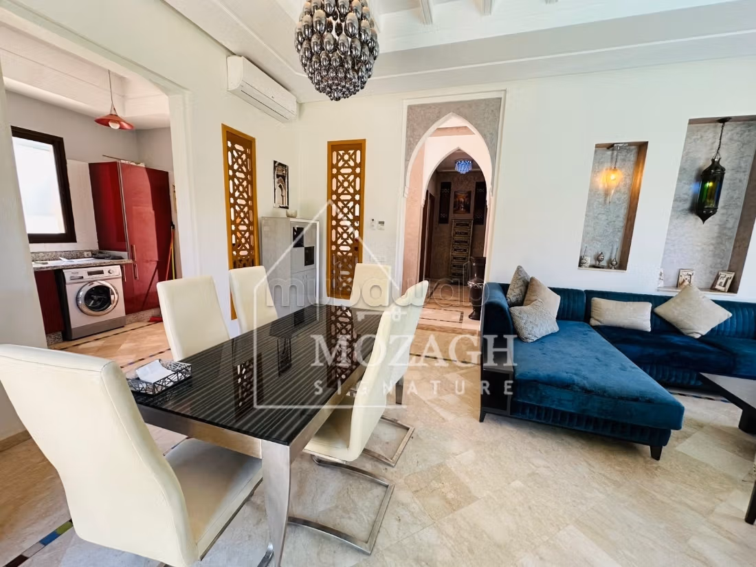 Magnificent single-story villa with pool in a residential complex