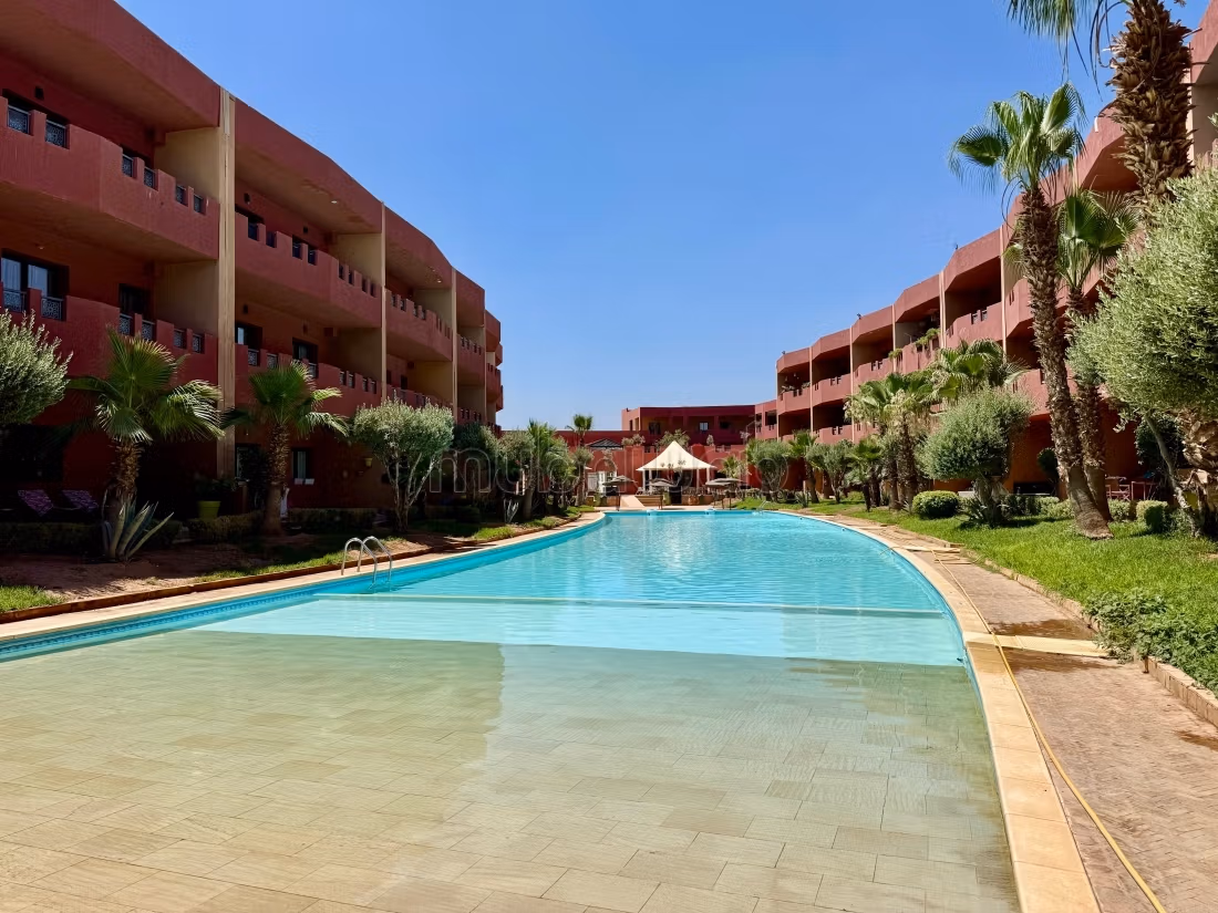 Route Casa: Appartamento con 2 Camere e Terrazza