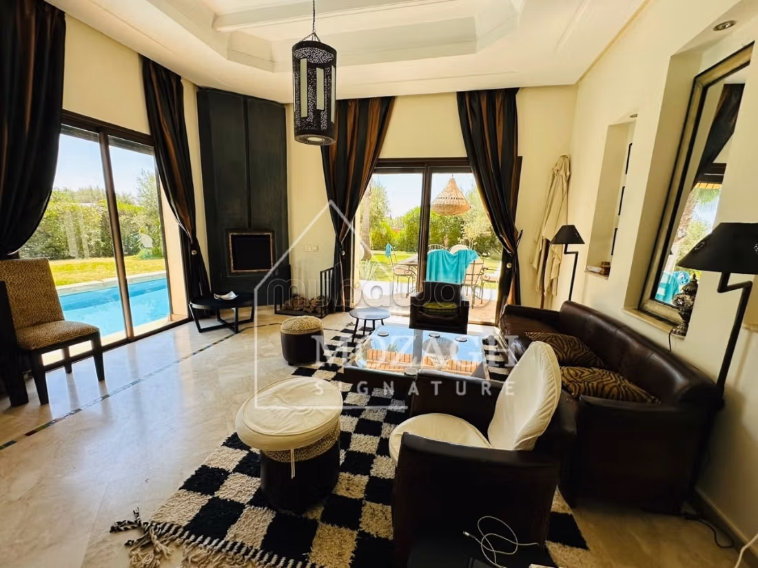 Superb single-storey villa VNA 900m² with private pool