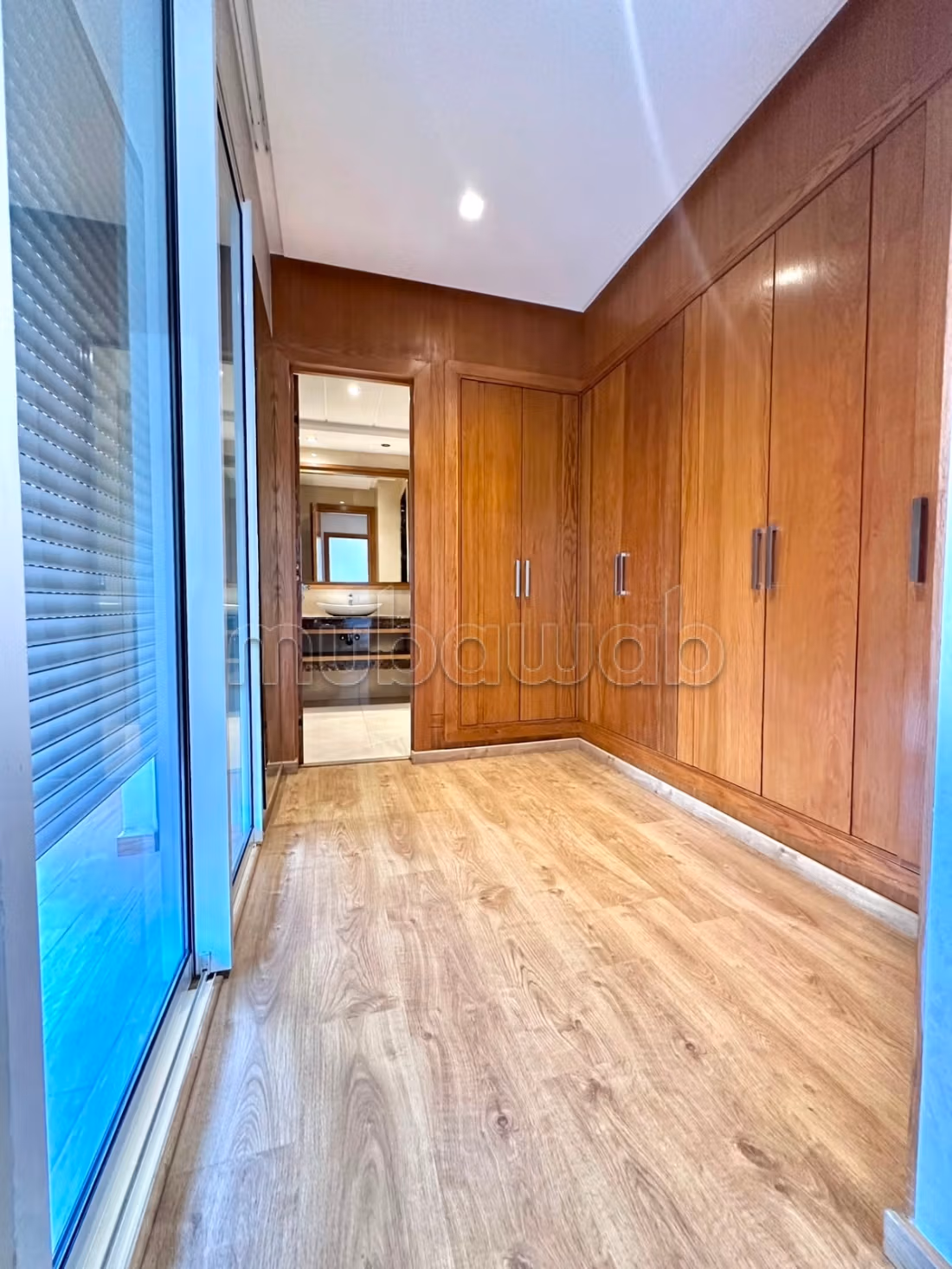 Superbe appartement à louer CFC — 5