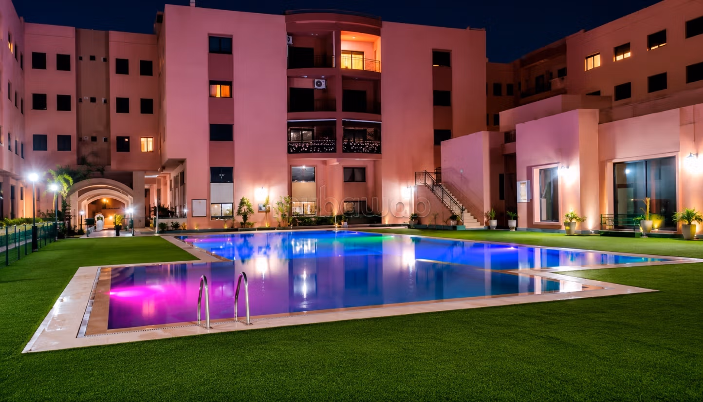 Bel appartement meublé avec piscine et parking