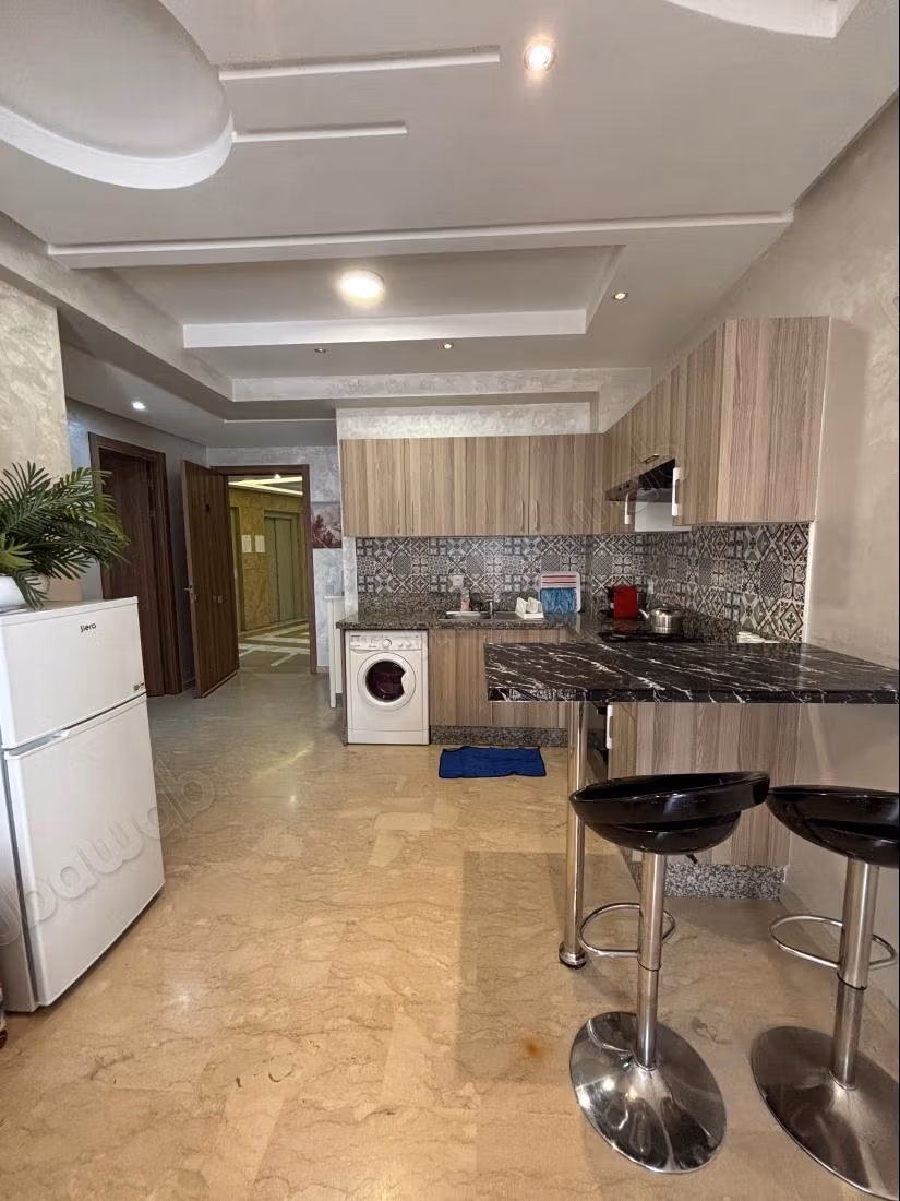 Affitta questo appartamento a Belvédère. 2 grandi stanze. Ben arredato
