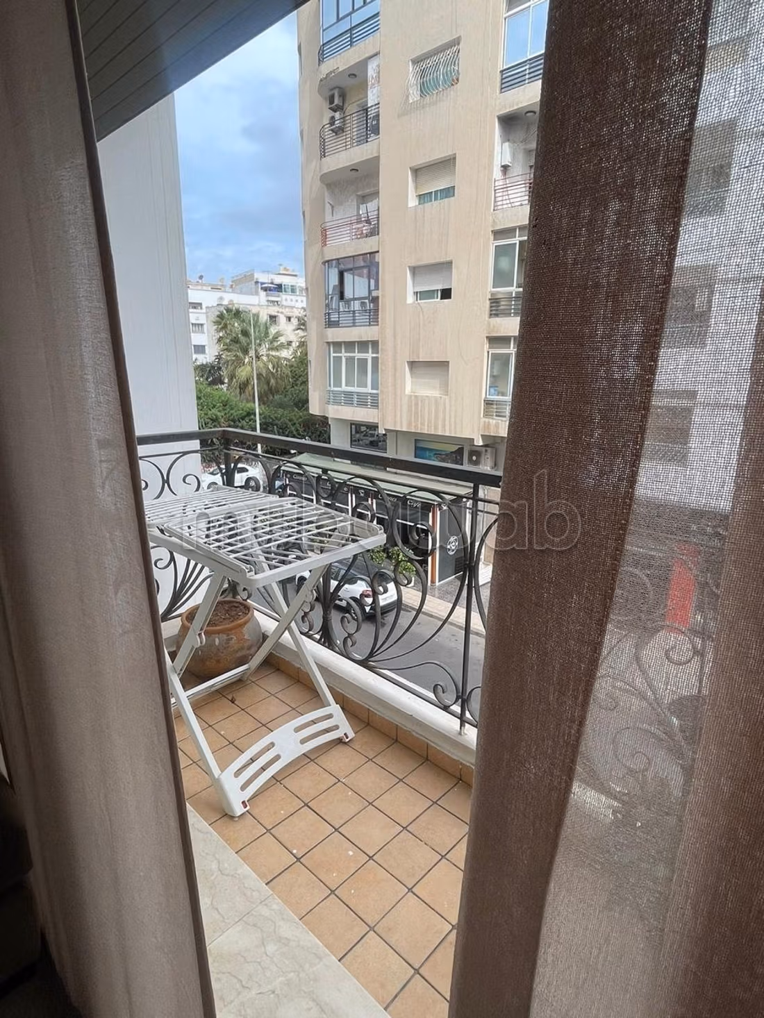 Location d'un appartement à Burger. Surface totale 100 m². Bien meublé — 4