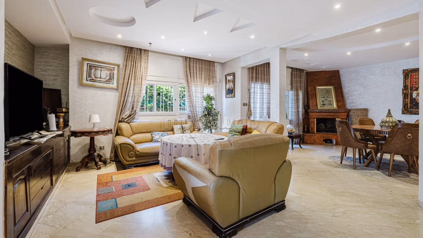 Villa 451 m2 to refresh Ain Diab in tranquility