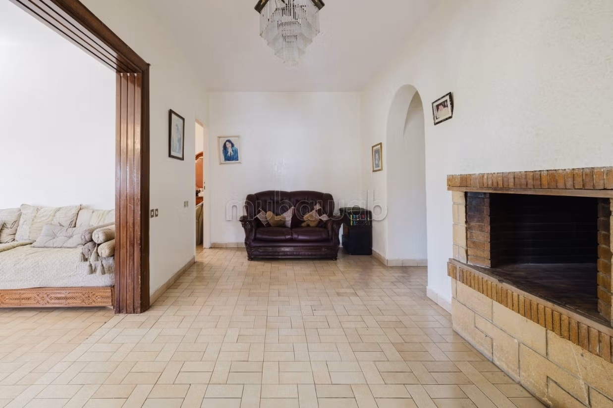 Villa 451 m2 to refresh Ain Diab in tranquility