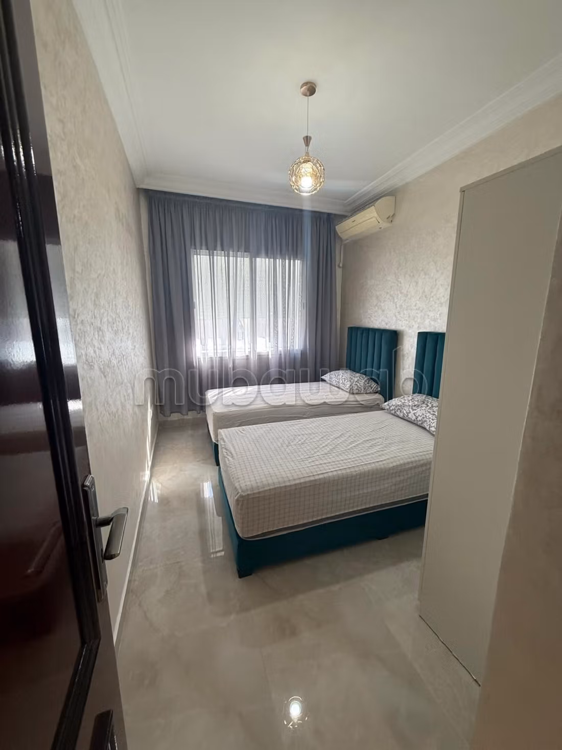 Bel appartement en location à Belvédère.
Surface totale 110 m².
Bien meublé