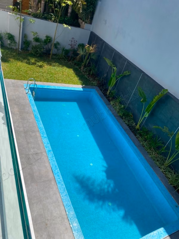Hermosa villa nueva en venta en Ain Diab