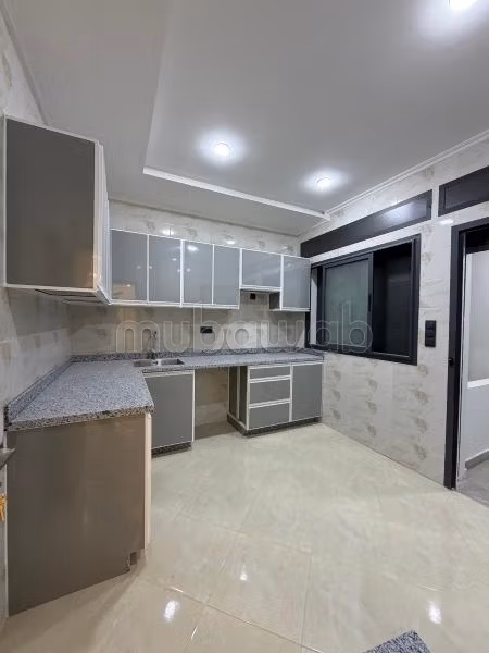 Fantastic apartment for rent in the "Ahla" neighborhood. Area 80 m². Elevator