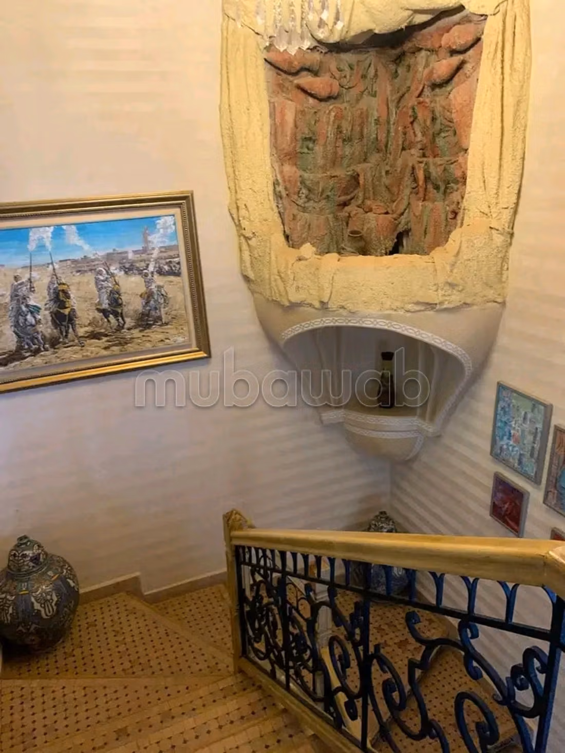 Luxurious house for sale in Ilig. 6 comfortable rooms. Mountain view, central heating